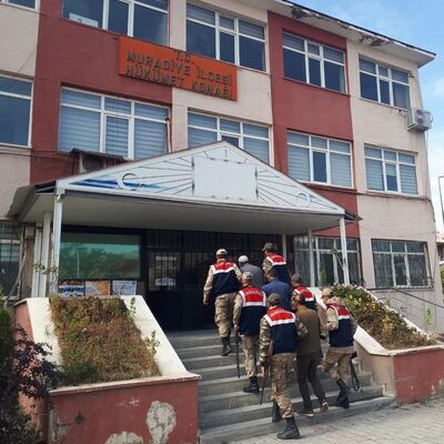 Van'da "şafak" operasyonu: 10 kişi tutuklandı