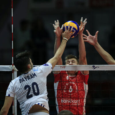 Halkbank lige hızlı başladı