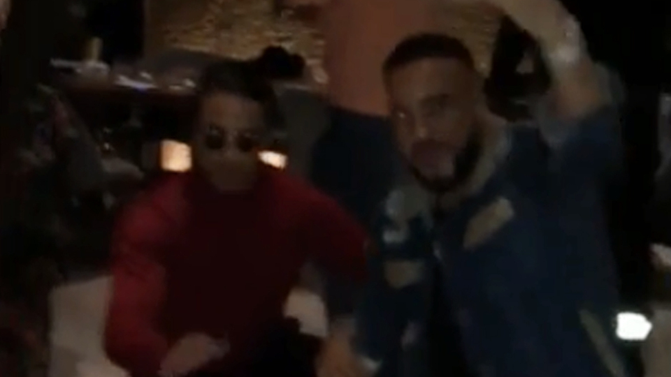 Nusret, dünyaca ünlü rap yıldızıyla 'Tavukları Pişirmişem' oynadı