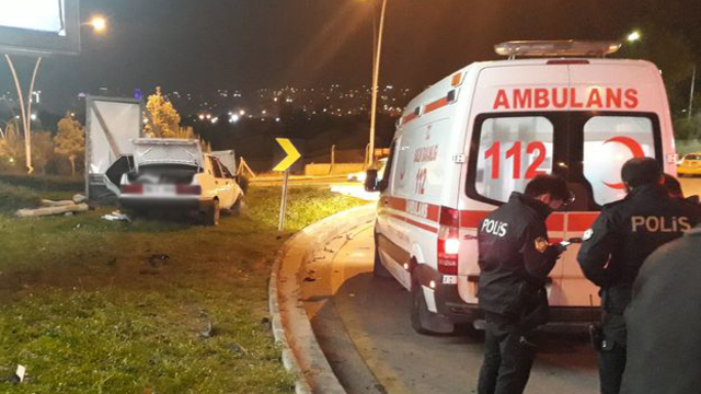 Kontrolden çıkan otomobil takla attı
