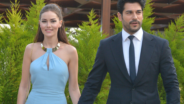Fahriye Evcen onları da yasakladı