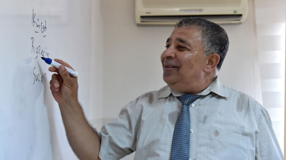 Hem öğretmen hem de öğrenci
