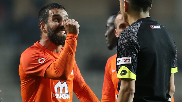 "Varoştan gelen futbolcuların psikoloğa ihtiyacı var"