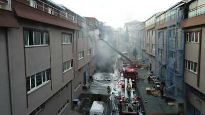 İkitelli Çorapçılar Sanayi Sitesi'nde yangın