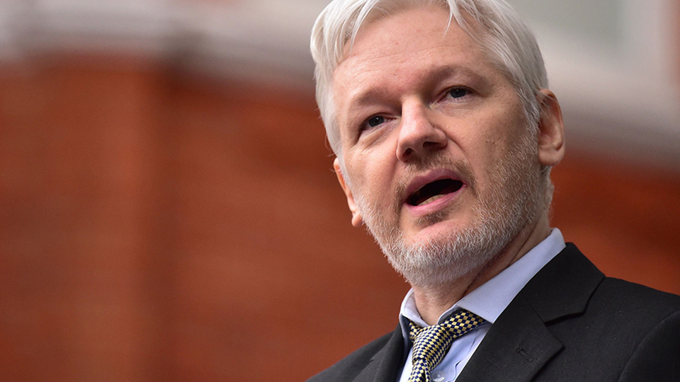 Ekvador'dan Assange'a 'ültimatom': Yerine getirmezsen...