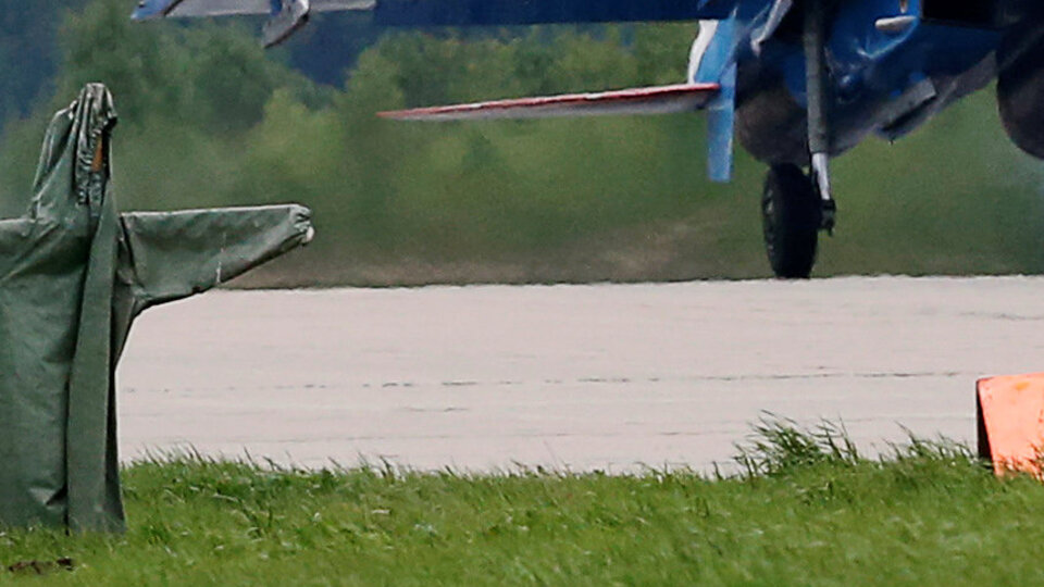 Ukrayna'da savaş uçağı düştü!