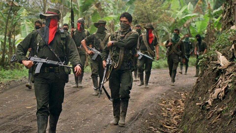 Kolombiya ordusu FARC muhalifleriyle çatıştı: 2 ölü