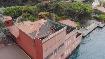 Geminin çarptığı yalının son hali görüntülendi