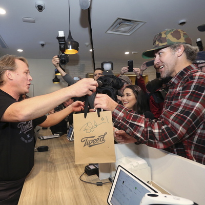 Kanada'da keyif amaçlı esrar kullanımı yasallaştı!