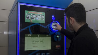 Ve başladı! Pet şişeni at 'İstanbulkart'ını doldur