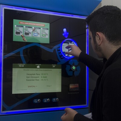 Ve başladı! Pet şişeni at 'İstanbulkart'ını doldur