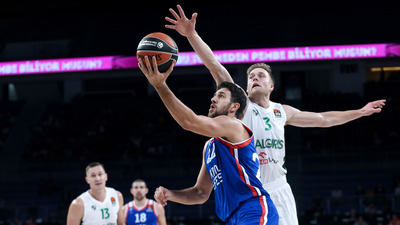 Anadolu Efes ilk yenilgisini aldı