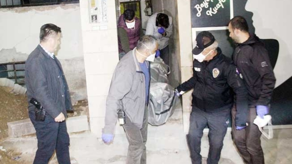 Serçe parmağından cesedin kimliği tespit edildi