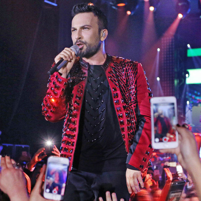 Tarkan'ın o dansı sosyal medyayı salladı