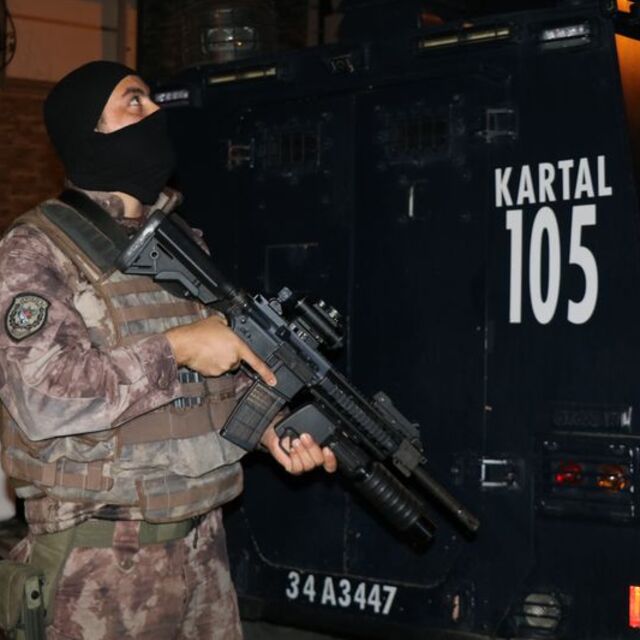 İstanbul'un 5 ilçesinde 14 isme 'Narko" baskın!