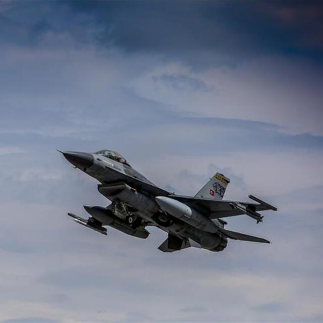 Irak'ın kuzeyine hava harekatı: 4 terörist etkisiz hale getirildi!