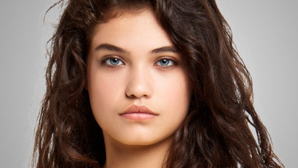 Aleyna Özgeçen kimdir?