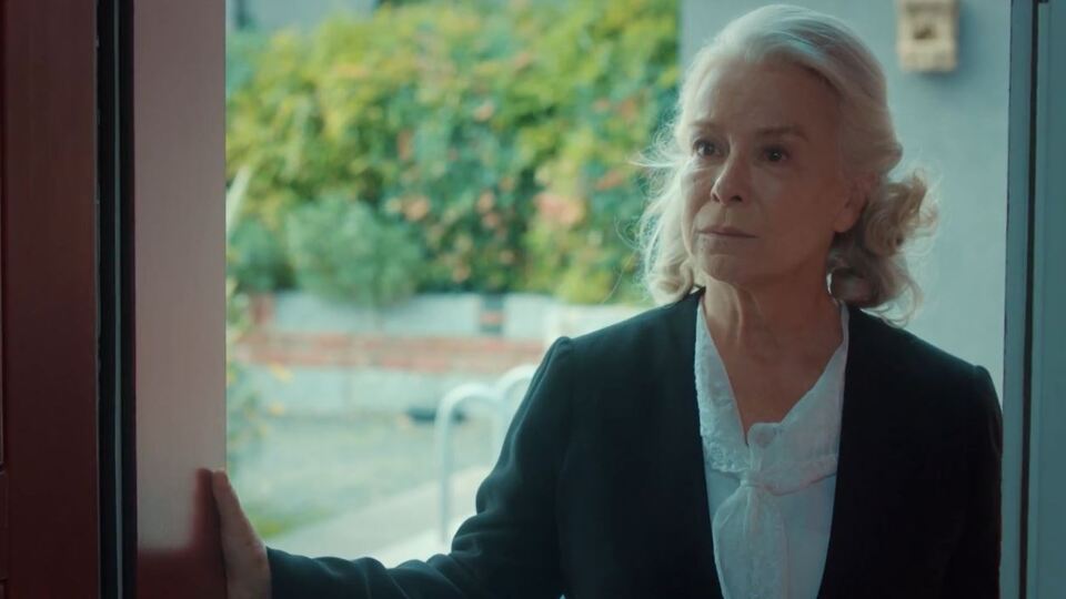 Esma'dan evlenme teklifi!