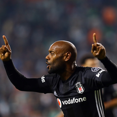 Peşini bırakmıyorlar!