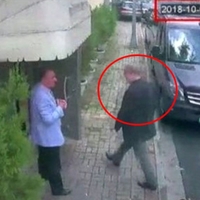 Kapıdan giren Kaşıkçı ise çıkan kim?