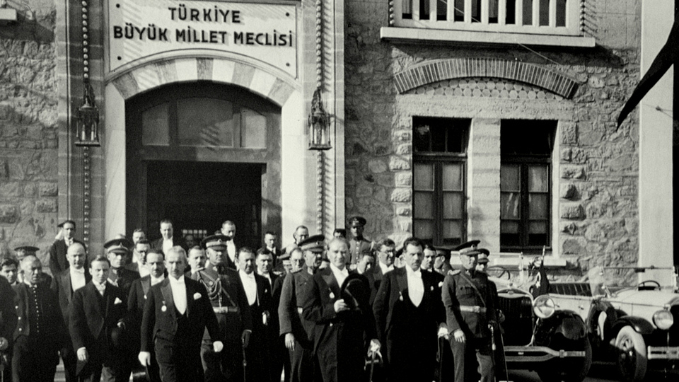 29 Ekim Cumhuriyet Bayramı resmi tatil mi?