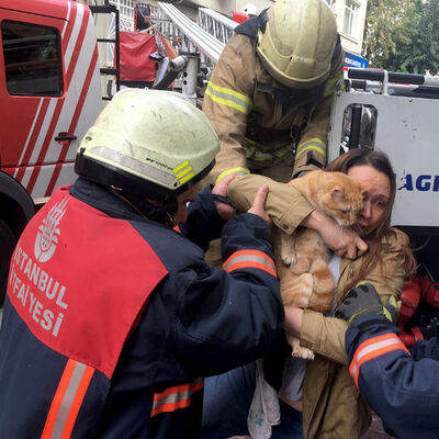 Apartmanı duman kapladı o "Gonzalez"i bırakmadı!