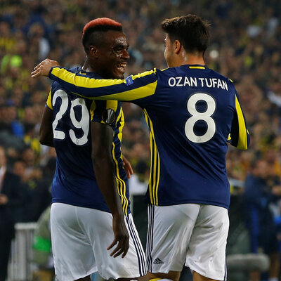 Emenike'den mesaj: Beyler uyanın!