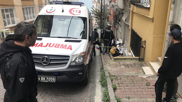 Şişli'de altıncı kattan düşen kadın hayatını kaybetti
