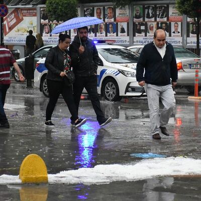 Meteorolojiden 5 il için sağanak uyarısı...