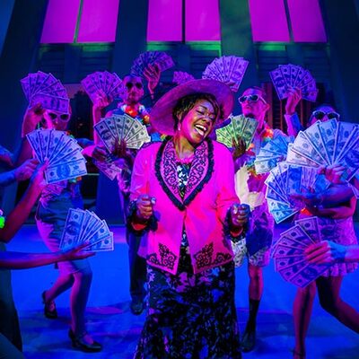 Kıvanç Tatlıtuğ 'Ghost The Musical'i izledi