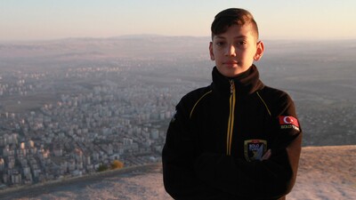 Yetişkinlerin bile yapamadığını yapıyor