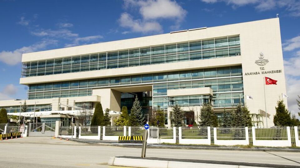 AYM'nin 13 yıllık üyesi emekli oluyor