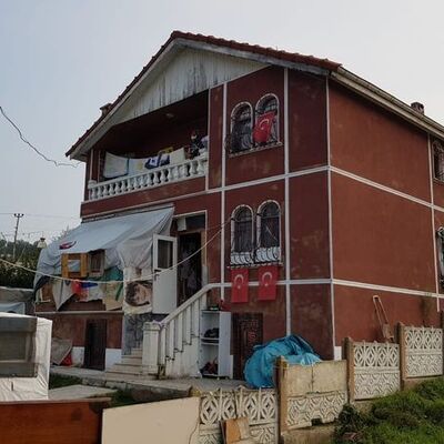 Üç katlı villaya 'Kaşıkçı' baskını