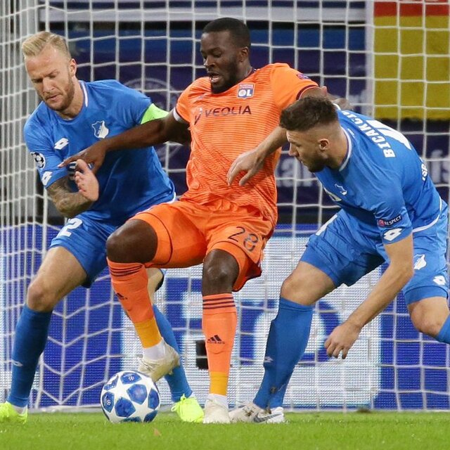 Hoffenheim 1 puanı son anda kurtardı