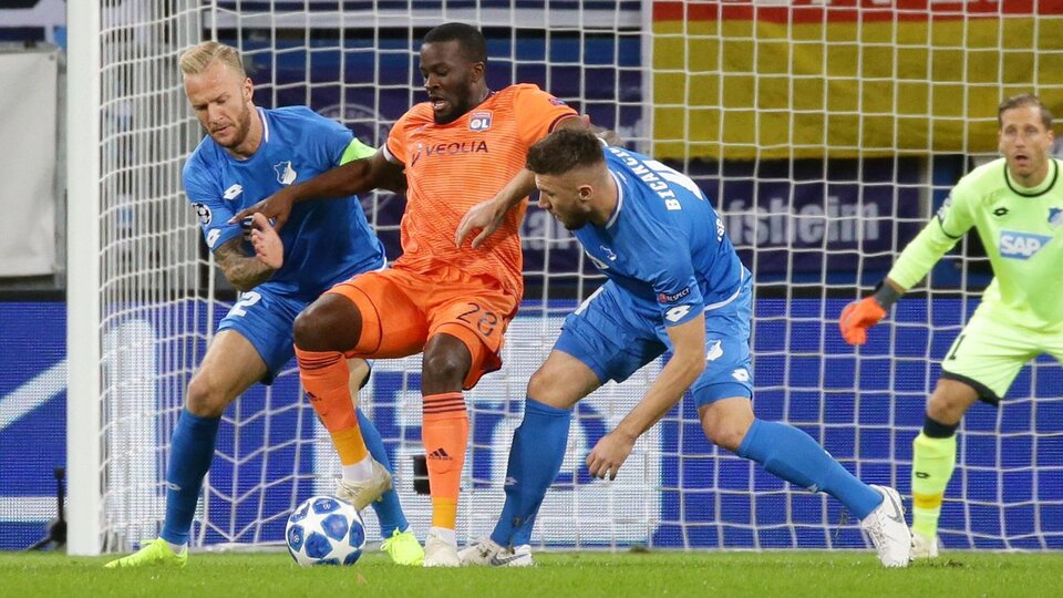 Hoffenheim 1 puanı son anda kurtardı