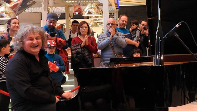 Tuluyhan Uğurlu Cumhuriyet Bayramı'nda konser veriyor