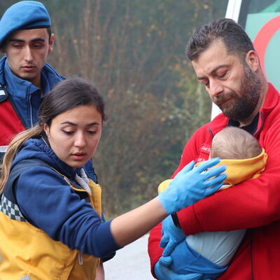Kaza yerinde zor anlar! Yüzü gözü kan içindeydi...