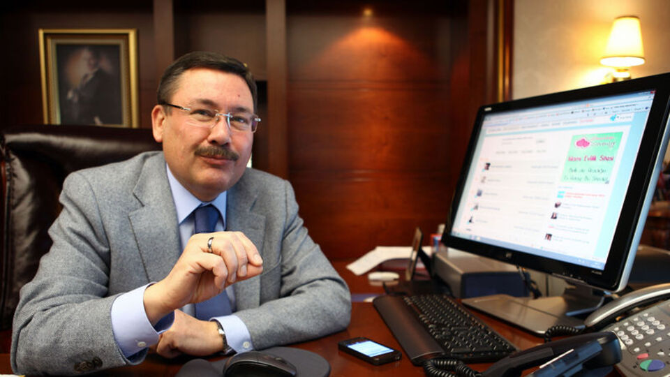 Melih Gökçek kimdir?