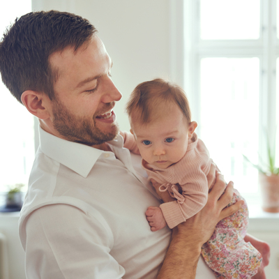 Artık erkekler de emzirebilecek!