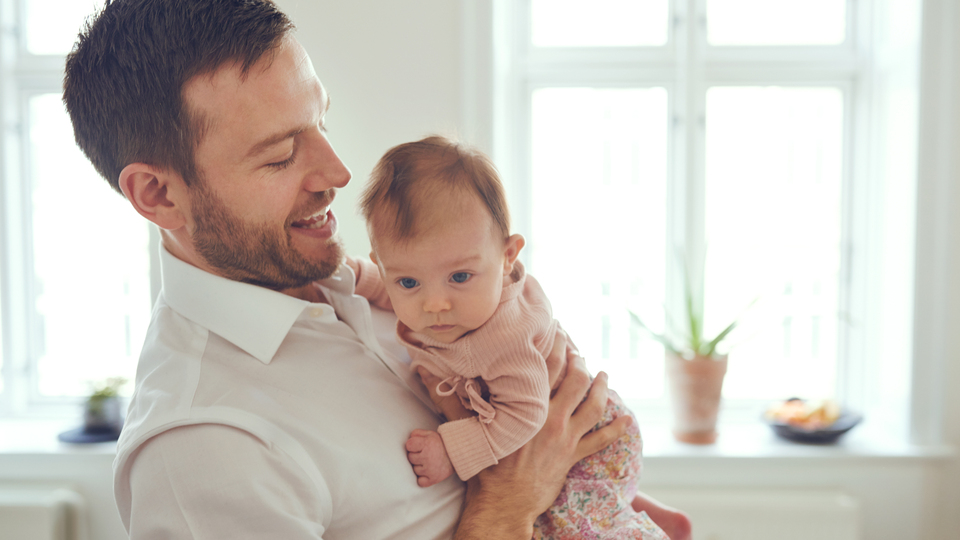 Artık erkekler de emzirebilecek!