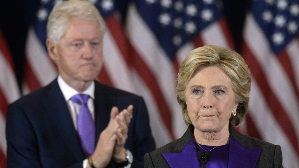 Clinton ve Obama çiftinin evlerinde şüpheli paket alarmı