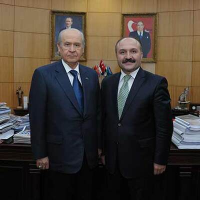 MHP'de sürpriz görevden alma