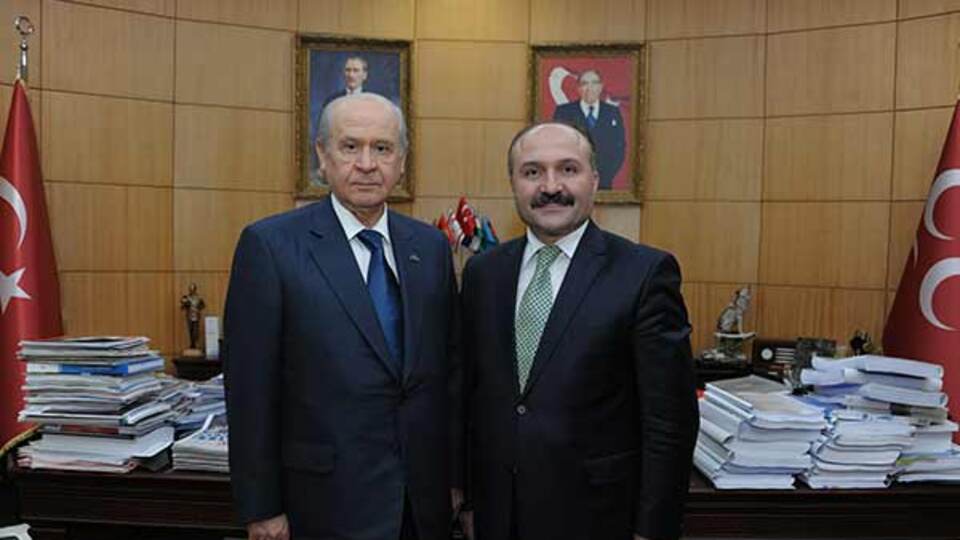 MHP'de sürpriz görevden alma