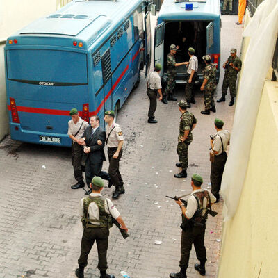 Kaptırdığı parayı 17 yıl sonra geri alacak! İkna eden de suçlu!