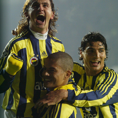 "Galatasaray'a imza atmıştım, beni 1 saatte Fenerbahçeli yaptı!"