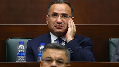 Bekir Bozdağ'dan o kare hakkında ilk yorum