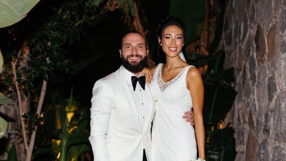 Berkay'dan Özlem Ada Şahin'in takipçisine sert tepki