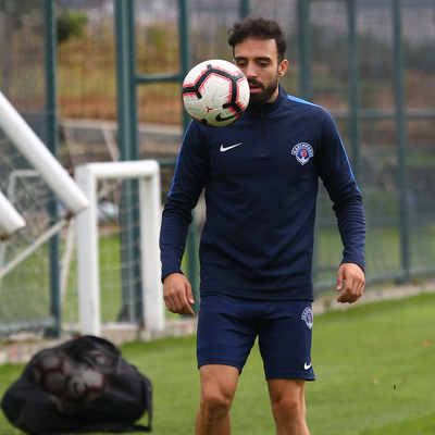 Khalili ameliyat oldu