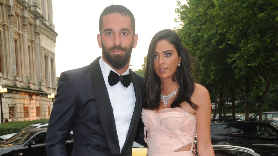 Arda Turan baba oldu