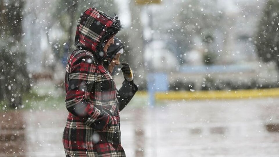 Meteoroloji İstanbul için saat verip uyardı!